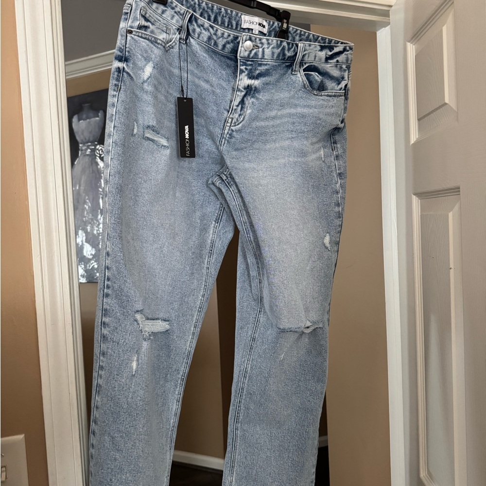 Fashion Nova Light Wash Straight Leg Jeans Size 16 Plus